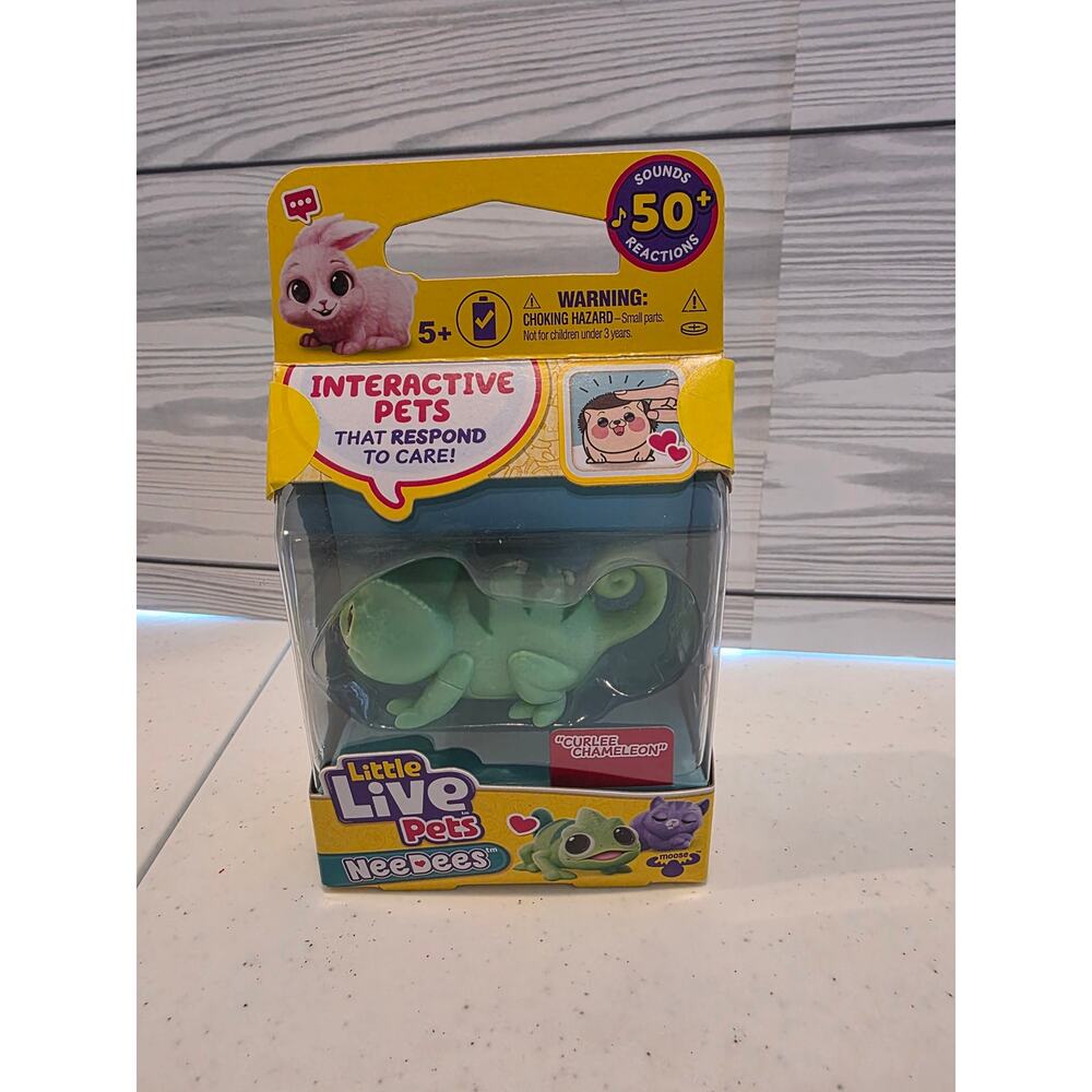 Little Live Pets Curlee Chameleon Toy NeeDees Pocket Size Pet 50 Sound Reactions